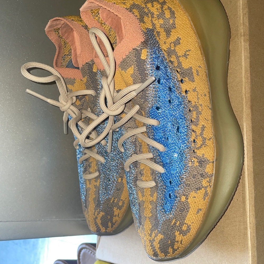 Yeezys boost 380